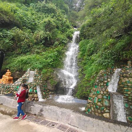 Magic Stays - Shimla Royale - Free Pickup From Railway Station Simlá Kültér fotó
