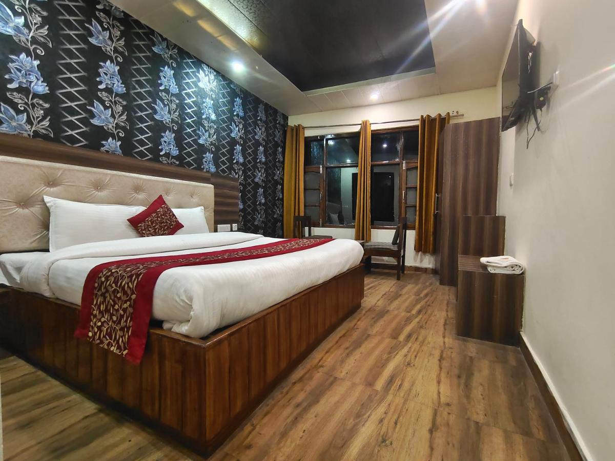 Magic Stays - Shimla Royale - Free Pickup From Railway Station Simlá Kültér fotó